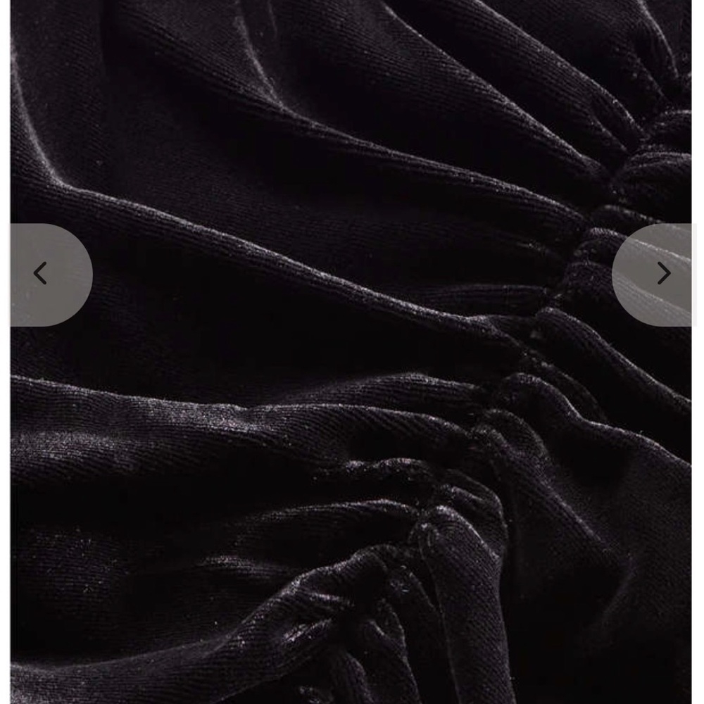 Veronica Beard Pelona Velvet Top Elegant Black V-Neck Women's Top - Picture 8 of 8